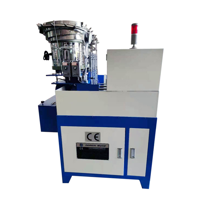 Машина за прислушување на навртки со четири вретена